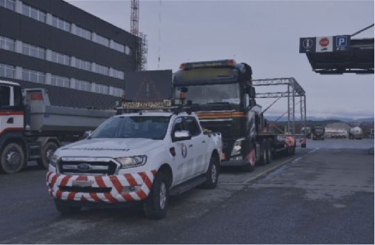Servicio de escolta PICK UP para caravana